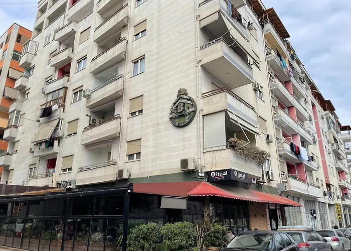 Albanian Bliss * 地拉那